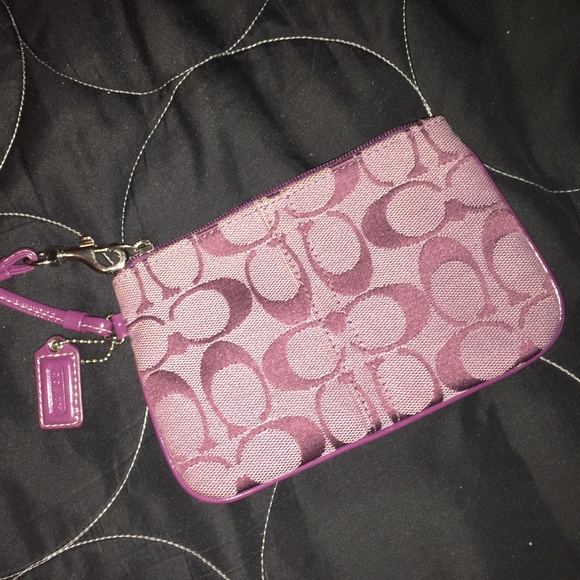 Coach Handbags - Wristlet Coach Handbags - Wristlet